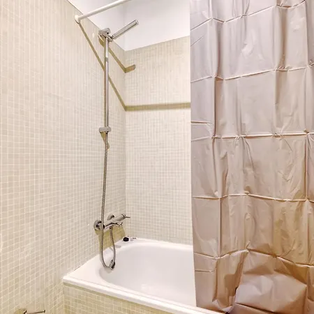 Appartamento Portucale ! Modern 2br Flat With Garage