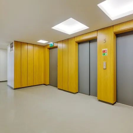 Portucale ! Modern 2br Flat With Garage Appartamento