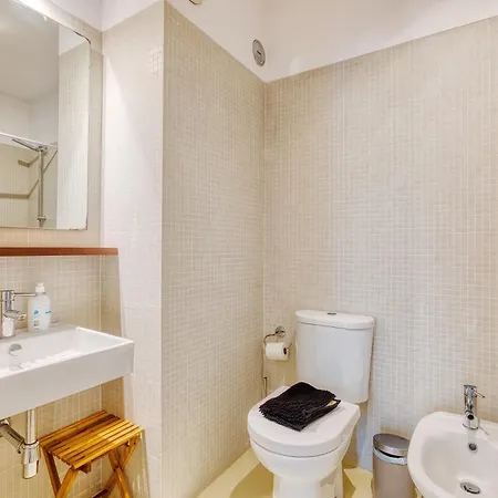 Appartamento Portucale ! Modern 2br Flat With Garage