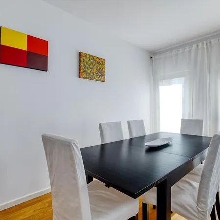 Daire Portucale ! Modern 2br Flat With Garage Lisboa